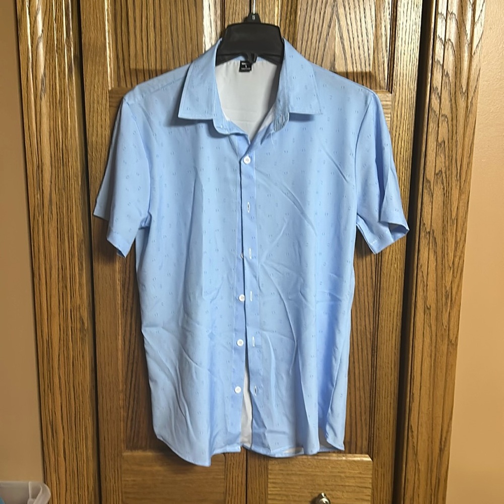 Men’s SHEIN/Manfinity Light Blue Shirt - Small